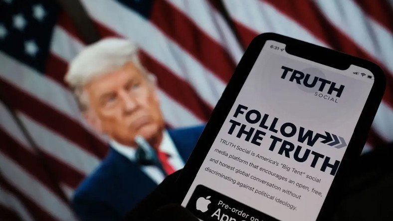 Bir Önceki Kapanmıştı: Trump'ın Yeni Sosyal Medya Platformu 1 Milyar Dolarlık Yatırımla Yeniden Geliyor